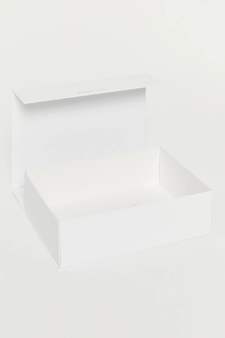 Bardot Women's Large White Gift Box for Elegant Present Packaging