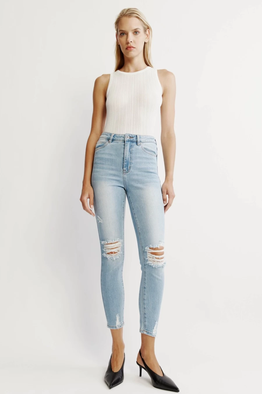 Bardot Women's Khloe High Waist Crop Jeans in Mid Blue