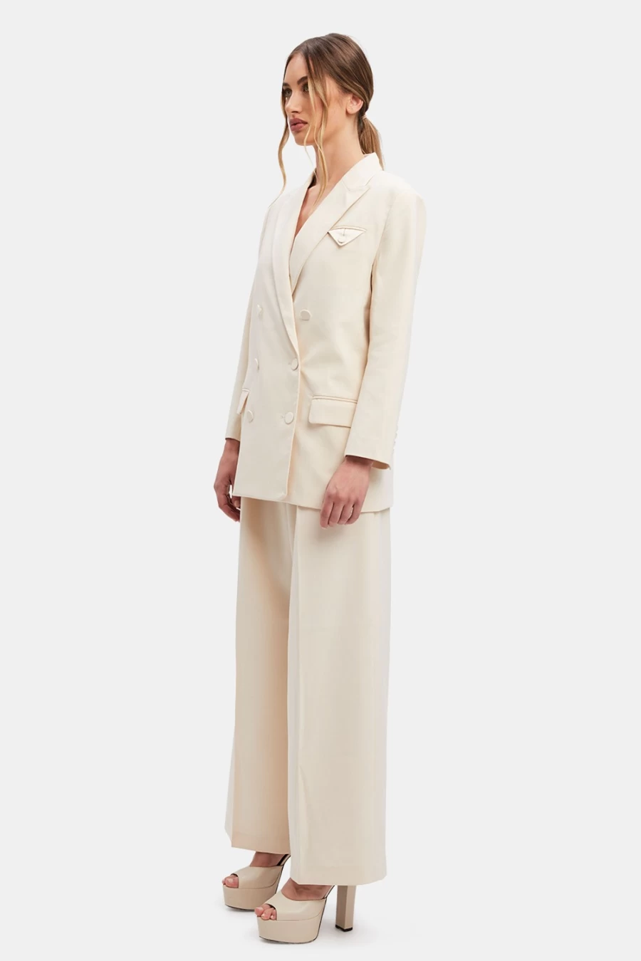 Bardot Women's Beige Sloane Classic Blazer - Timeless Tailored Jacket for Office & Formal Wear