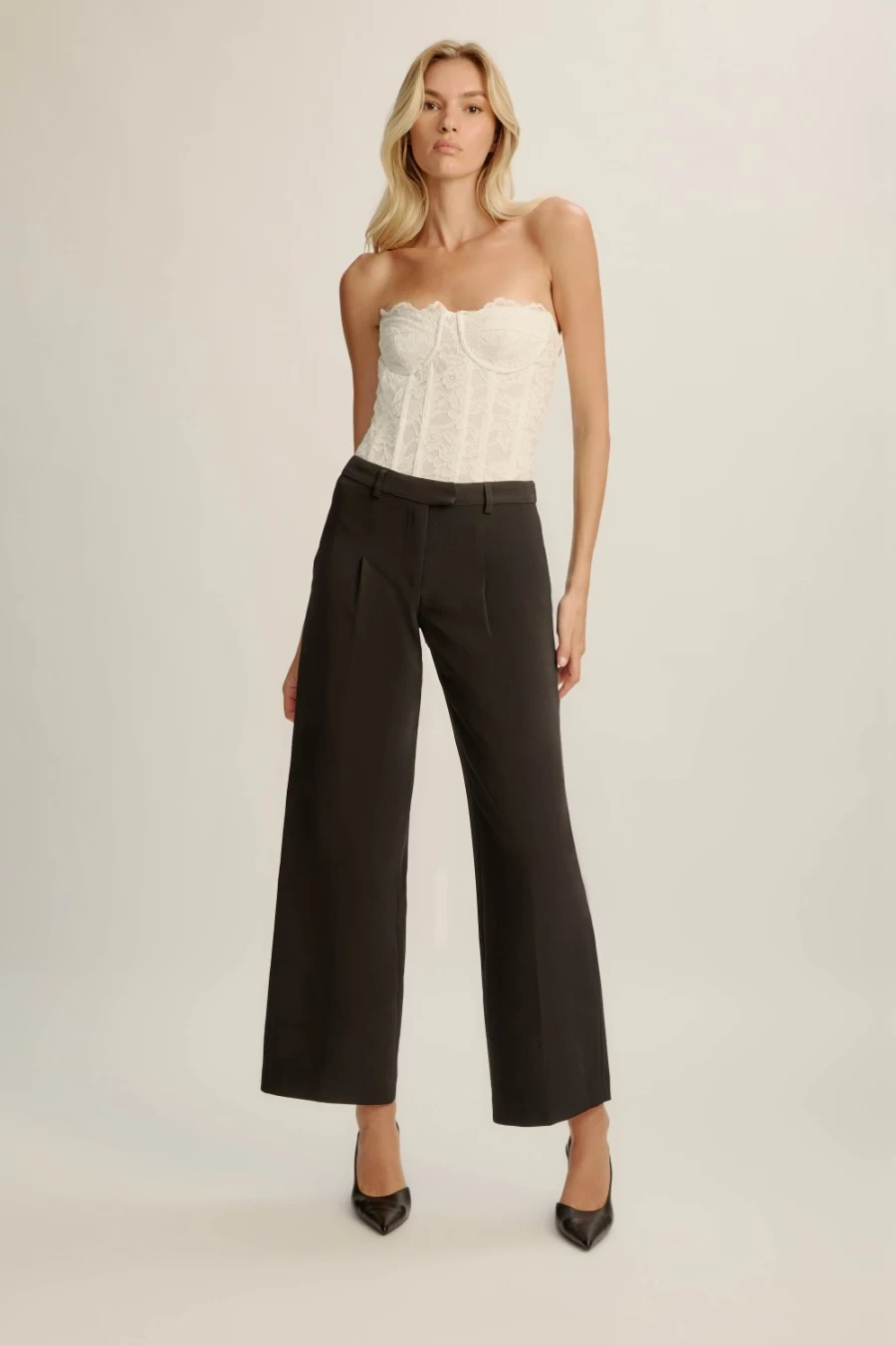 Bardot Women's Cassian Tailored Black Pants - Slim Fit Formal Trousers for Office & Business Wear