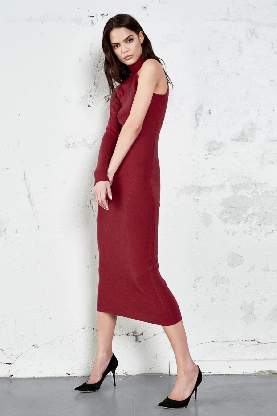 Bardot Women's Burgundy Asymmetric Sleeve Knit Dress