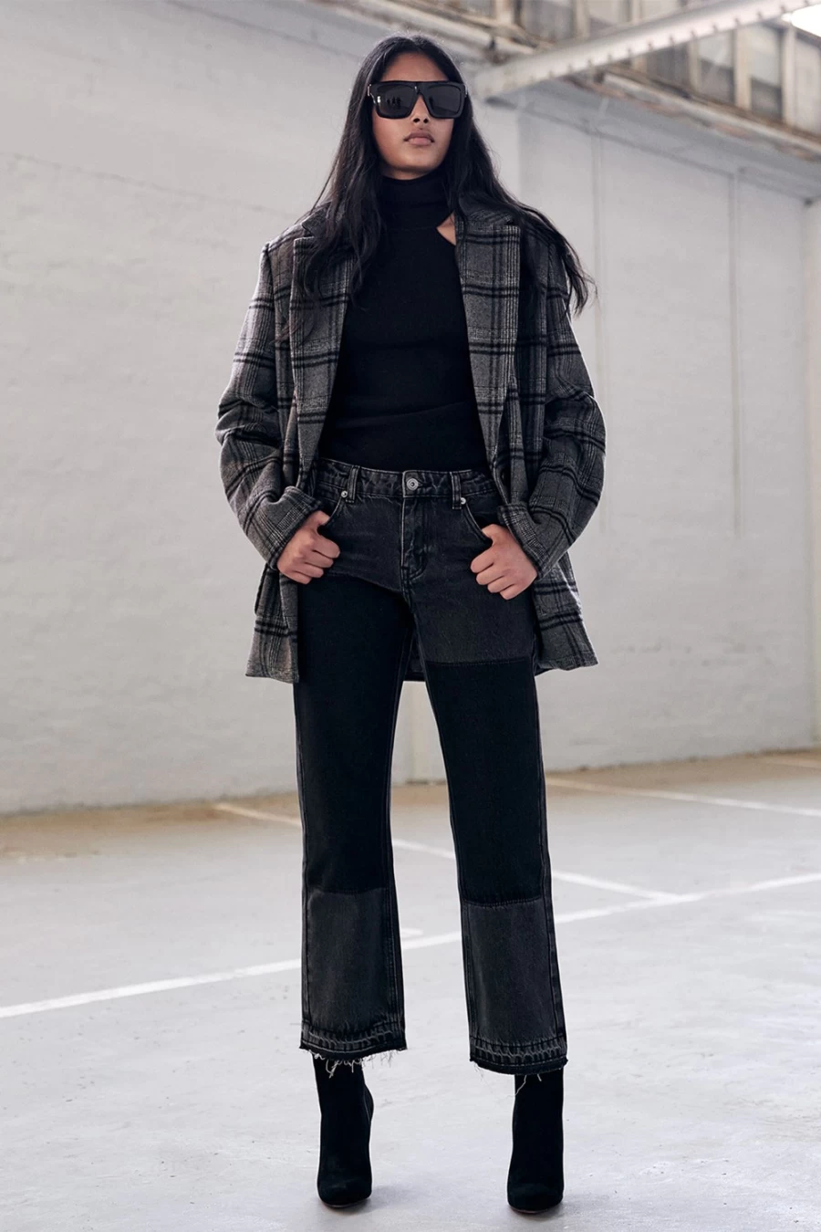 Bardot Women's Grey Check Blazer - Stylish Checked Jacket for Women