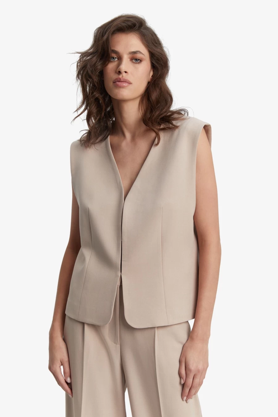 Bardot Women's Sandstone Longline Vest - Sloane Style Casual Wear